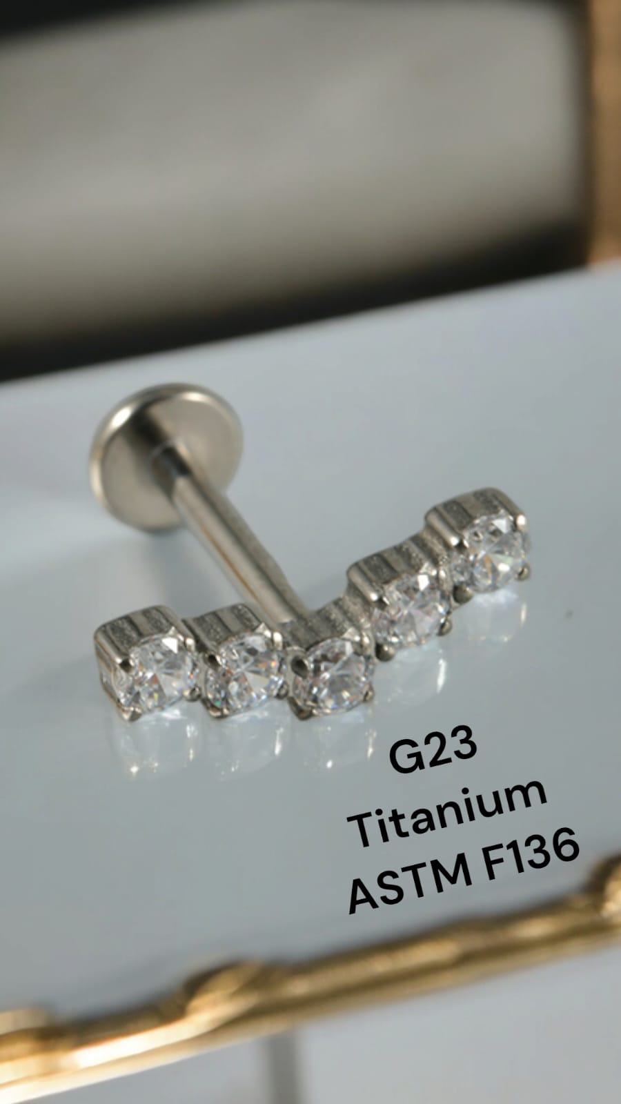 Labret Titânio Cluster Zircônias 1.2x8mm