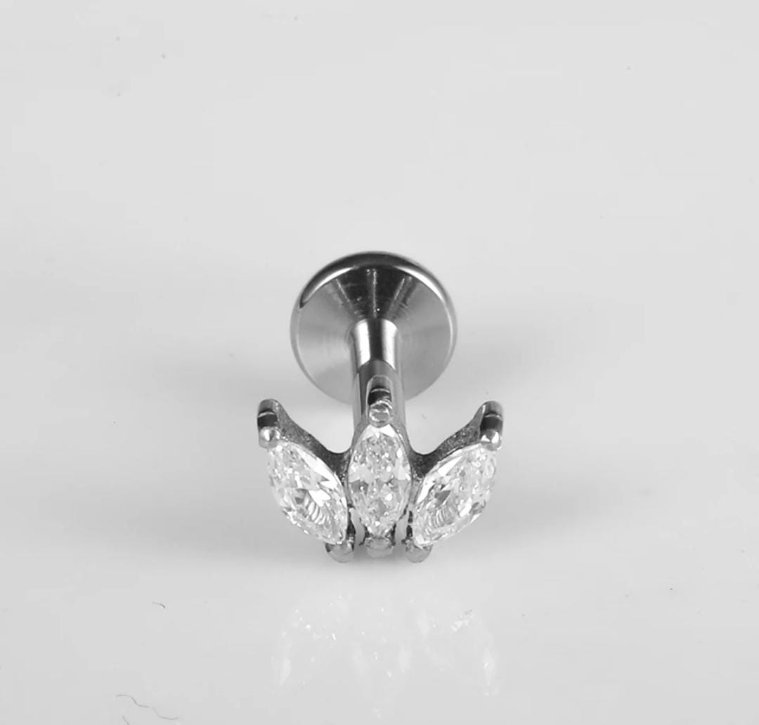 Labret Cluster  TITANIO Zircônia 1.2x6x4,4mm