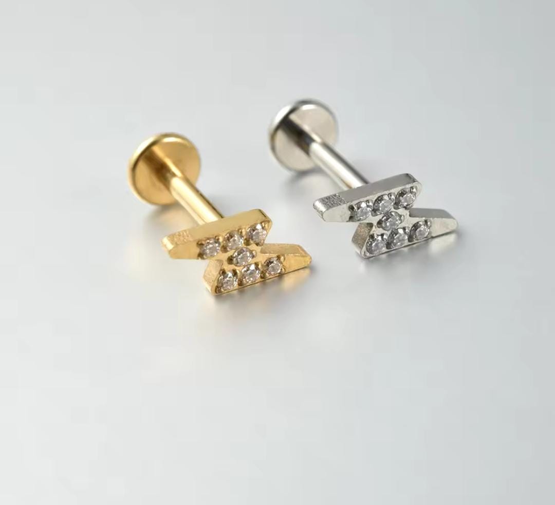 Labret RAIO Titânio Rosca Interna  Zircônia Cravejada NATURAL 1.2x8MM