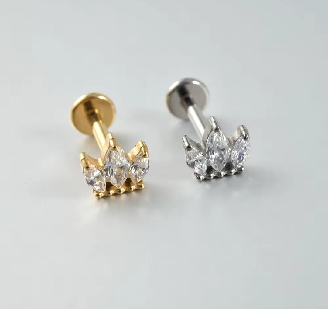 Labret CLUSTER Rosca Interna Titânio  DOURADO 3 Zircônias